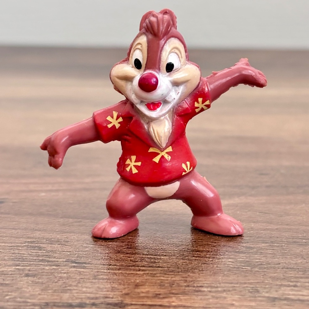 VINTAGE Disney Kelloggs Cereal Chip 'n Dale Rescue Rangers DALE PVC Figure 1991